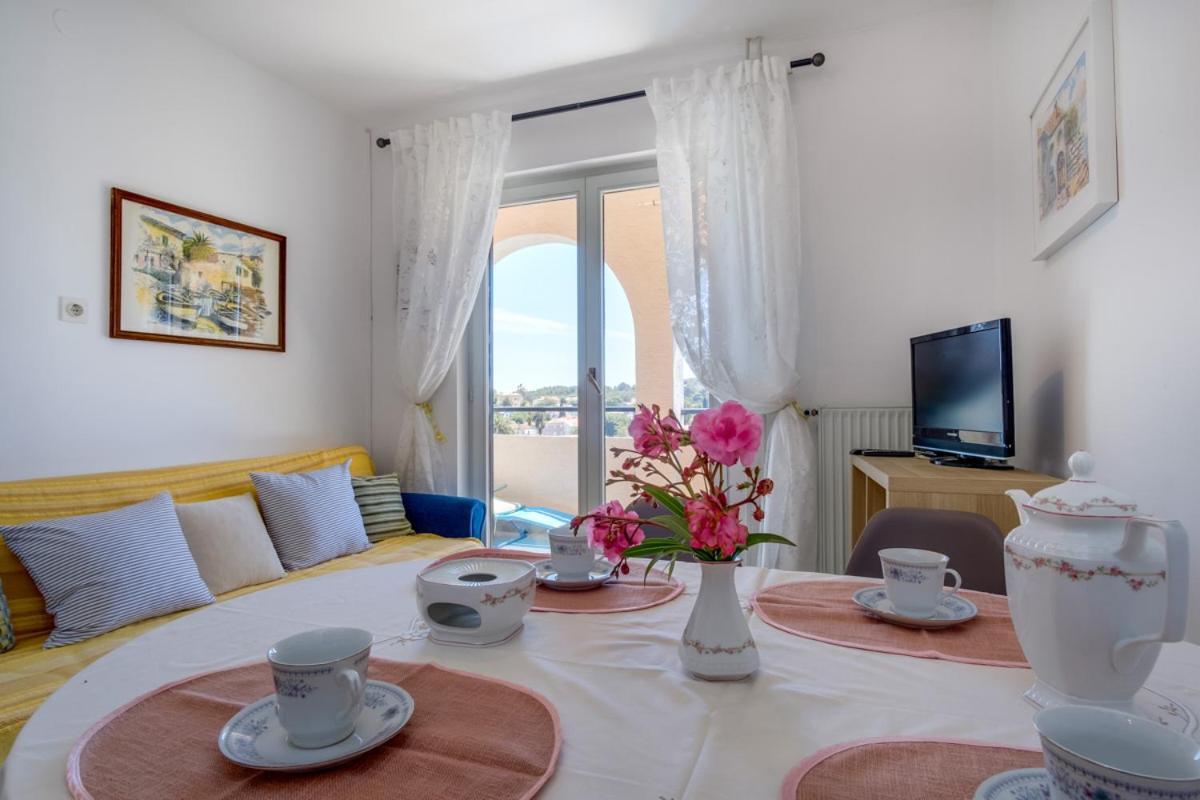Apartmani Nadalina Veli Losinj Exterior photo