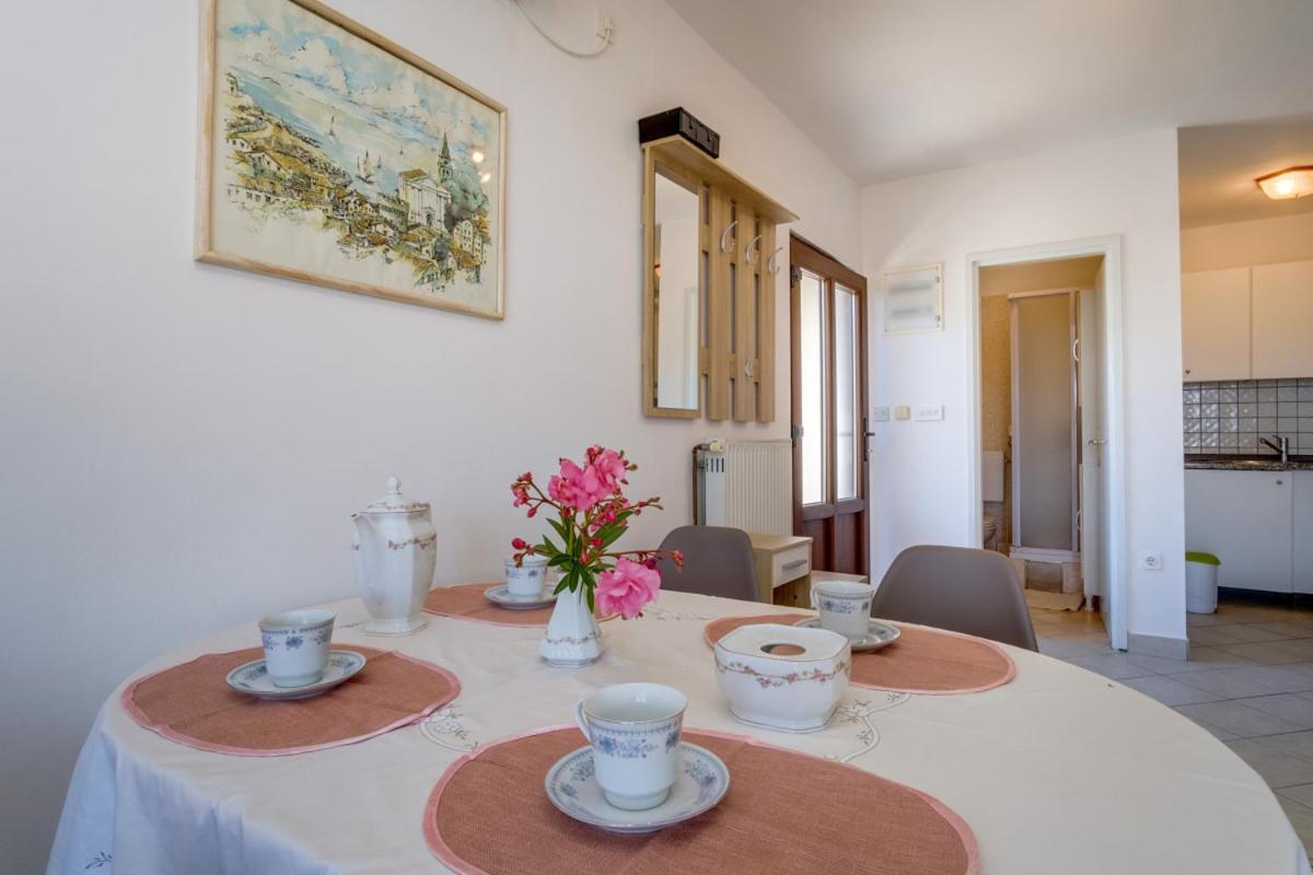 Apartmani Nadalina Veli Losinj Exterior photo