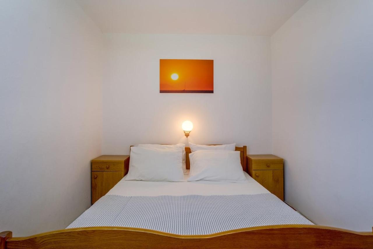 Apartmani Nadalina Veli Losinj Exterior photo